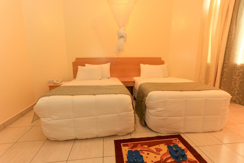 Faraja Hotel Рухенгери Екстериор снимка