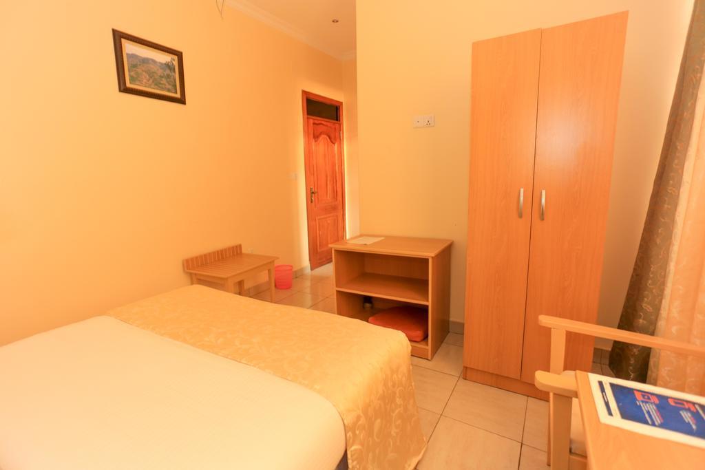 Faraja Hotel Рухенгери Екстериор снимка