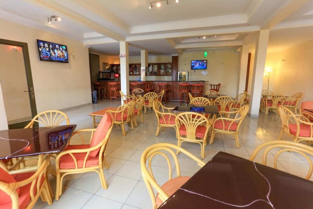 Faraja Hotel Рухенгери Екстериор снимка