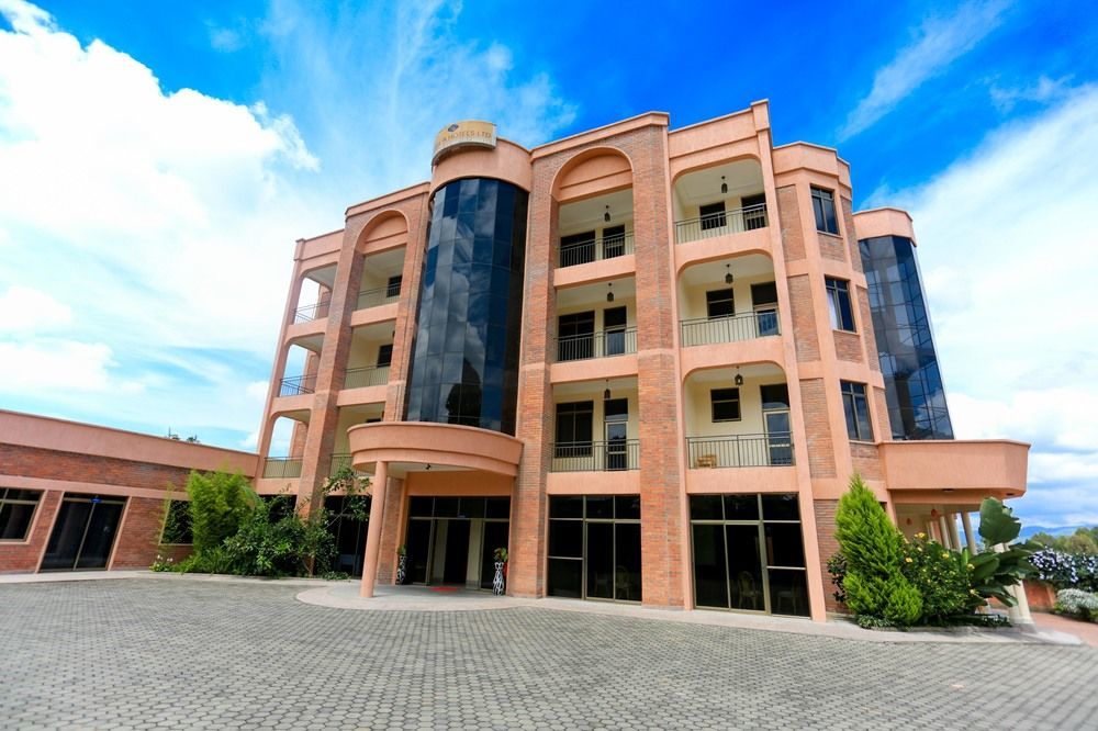 Faraja Hotel Рухенгери Екстериор снимка