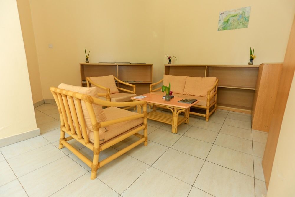 Faraja Hotel Рухенгери Екстериор снимка