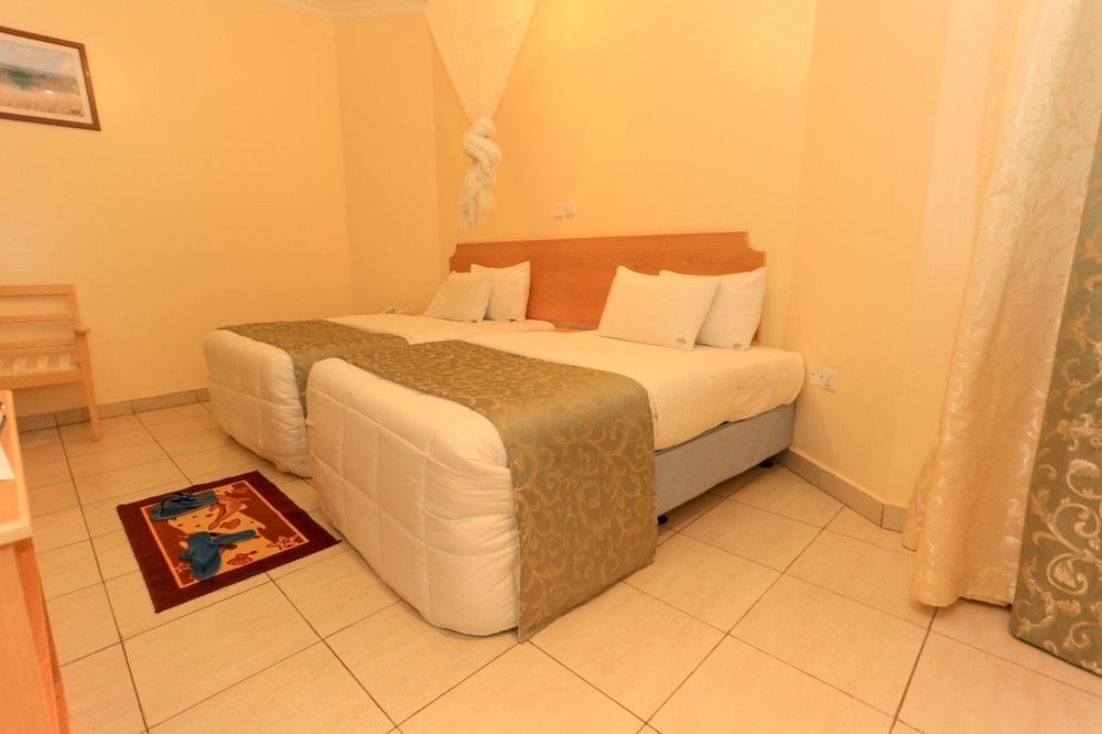 Faraja Hotel Рухенгери Екстериор снимка