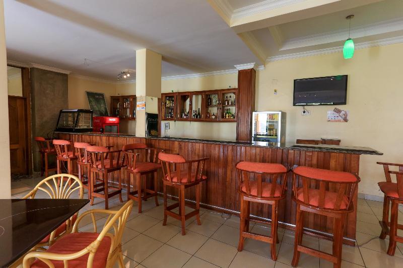 Faraja Hotel Рухенгери Екстериор снимка