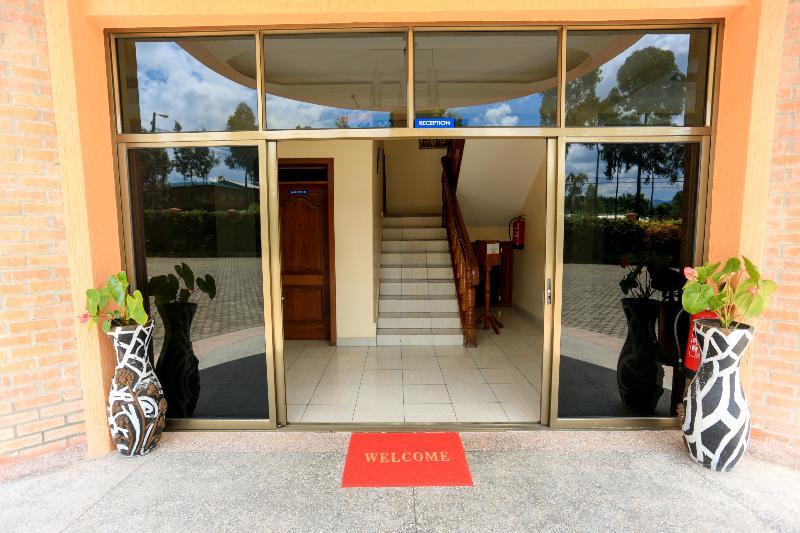 Faraja Hotel Рухенгери Екстериор снимка